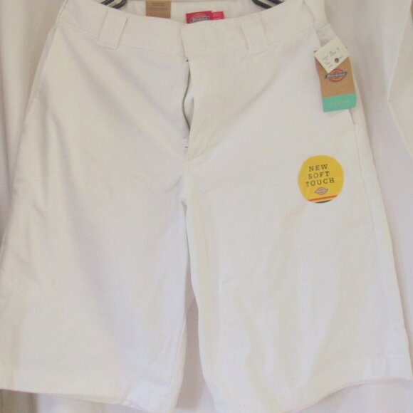 Dickies Girl White Bermuda Shorts, Size 9/29, NWT F379 - Picture 1 of 8